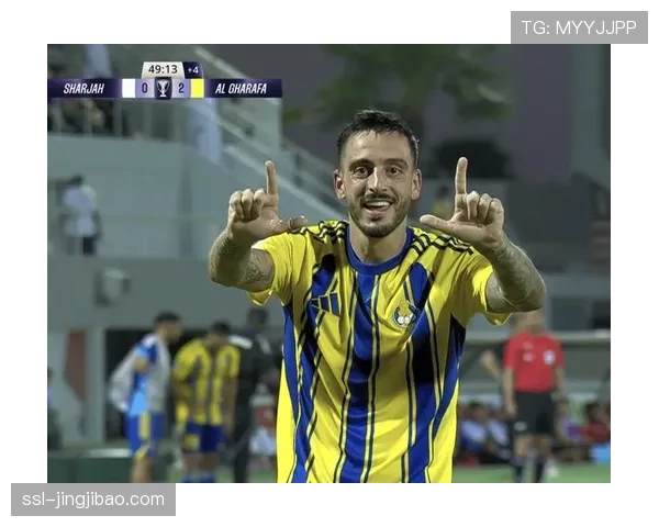 加拉法前锋何塞卢与布拉希米 组成球队前场进攻组合